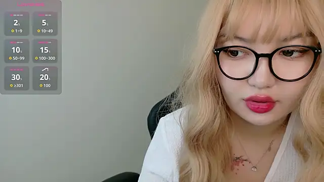 sakuraclover online show from June 2026 04:40:02 AM