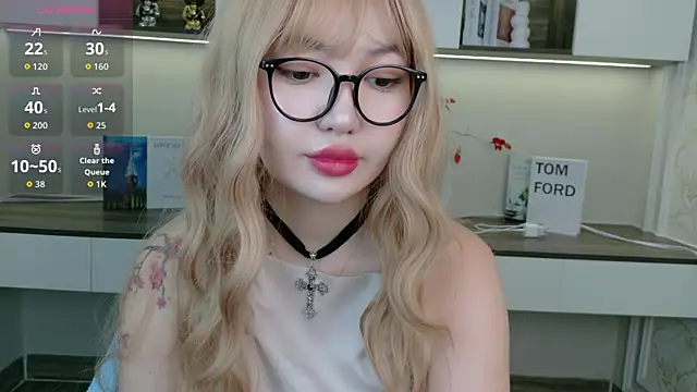 sakuraclover online show from June 2026 04:19:01 AM