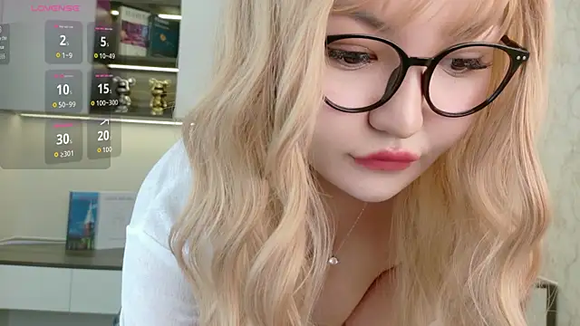 sakuraclover online show from July 2026 12:22:02 PM