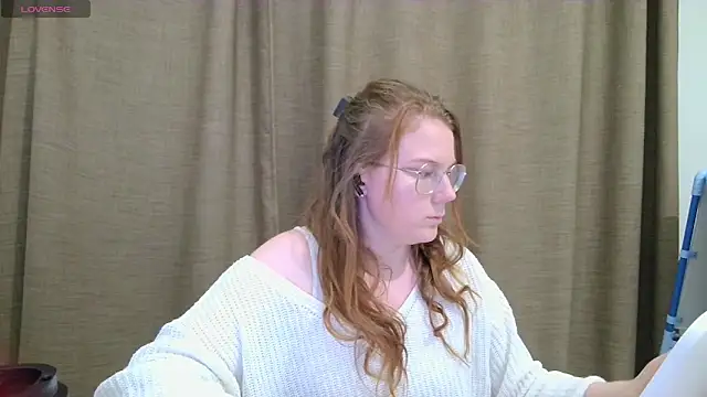 AlisaAbby online show from June 2026 07:30:02 PM