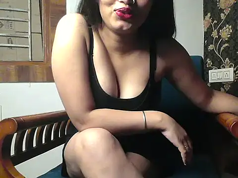 Snapshot of Hott_Rozy69 chatting on June 2026 02:15:01 PM Hott Rozy69 online show from June 2026 02:15:01 PM