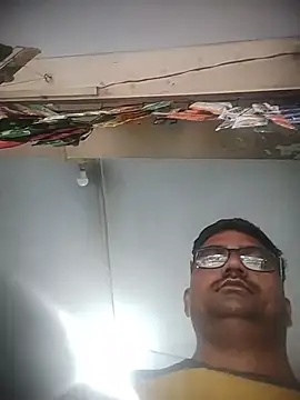 Snapshot of dhirusury050625 chatting on July 2026 01:07:02 PM dhirusury050625 online show from July 2026 01:07:02 PM
