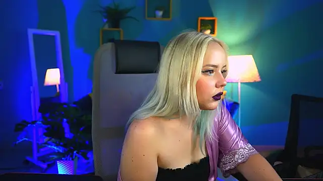stellawatts online show from June 2026 08:45:02 AM