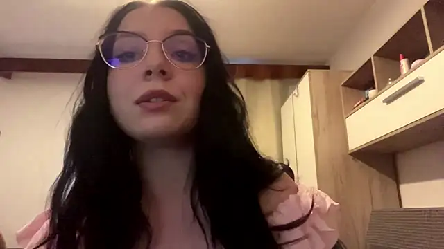 LucyHotelling online show from July 2026 05:59:01 PM
