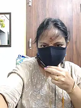 Snapshot of Tamil_white_beauty chatting on June 2026 10:59:01 AM Tamil white beauty online show from June 2026 10:59:01 AM