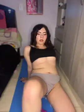 cassierosse2 online show from June 2026 07:33:01 PM
