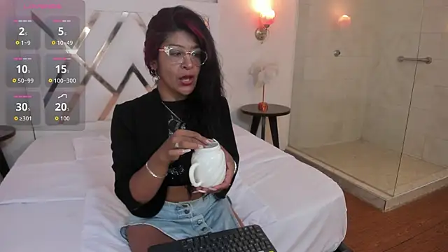 Sky Collins  online show from July 2026 07:57:02 PM
