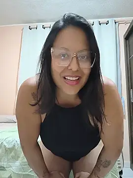 Snapshot of Coral_611 chatting on June 2026 02:05:02 AM Coral 611 online show from June 2026 02:05:02 AM