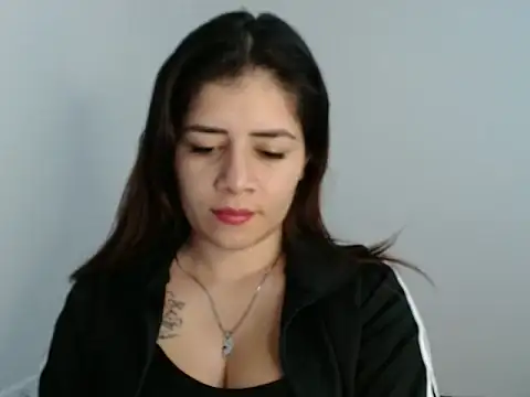 Luna zoe online show from June 2026 08:41:01 PM