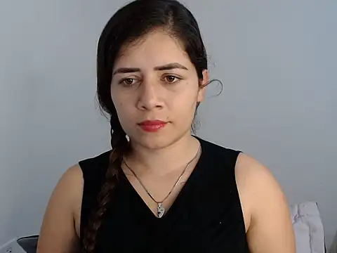 Luna zoe online show from June 2026 08:36:02 PM