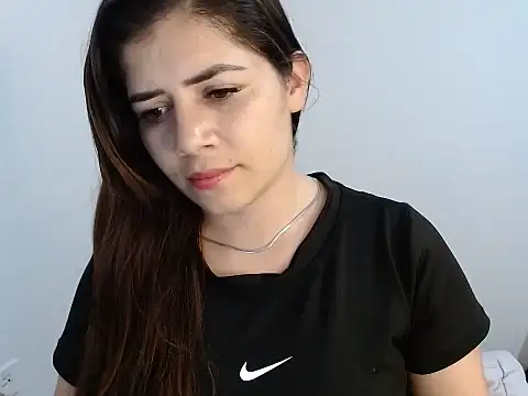 Luna zoe online show from June 2026 01:16:01 AM