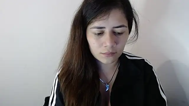 Luna zoe online show from July 2026 09:56:01 PM