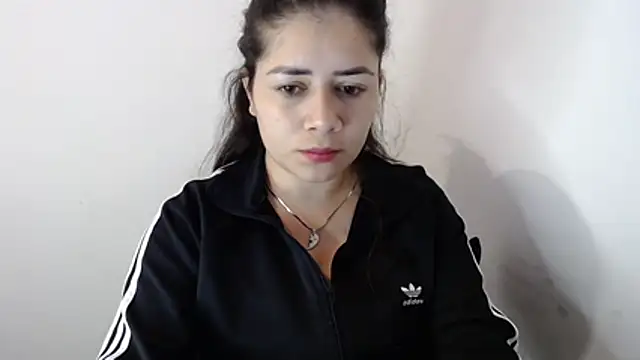 Luna zoe online show from July 2026 09:50:02 AM