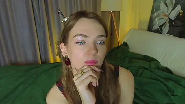 Snapshot of MarielRoloson chatting on July 2026 07:15:01 PM MarielRoloson online show from July 2026 07:15:01 PM