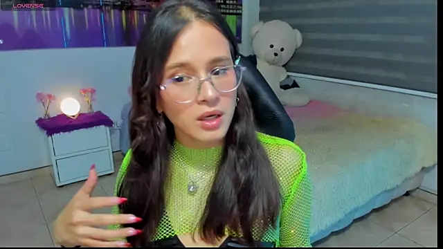 Snapshot of kumikoxxx chatting on June 2026 06:46:01 AM kumikoxxx online show from June 2026 06:46:01 AM