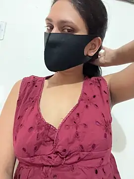 Snapshot of kavyq3791 chatting on June 2026 04:18:01 AM kavyq3791 online show from June 2026 04:18:01 AM