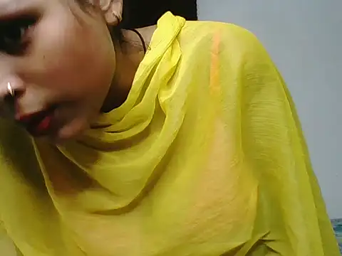 Snapshot of RADHIKA_SINGH8 chatting on June 2026 06:19:02 AM RADHIKA SINGH8 online show from June 2026 06:19:02 AM