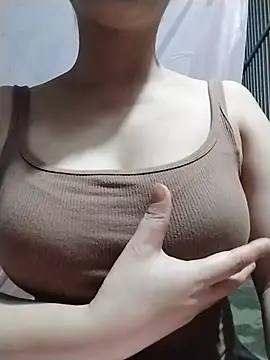 Snapshot of sexy_girll2k chatting on June 2026 01:17:02 PM sexy girll2k online show from June 2026 01:17:02 PM