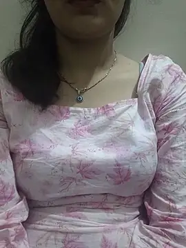 Snapshot of Ritika_jha01 chatting on July 2026 05:31:01 PM Ritika jha01 online show from July 2026 05:31:01 PM
