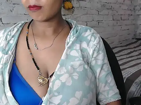 NottyMomo online show from June 2026 05:12:02 PM