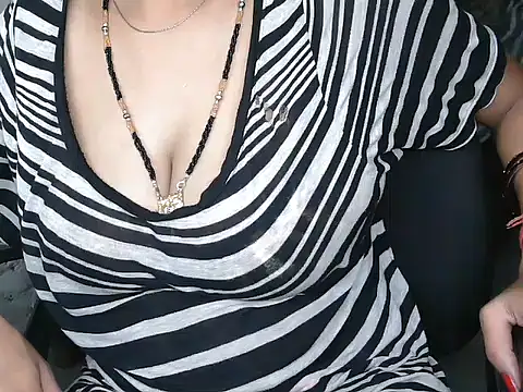 NottyMomo online show from June 2026 06:03:02 AM