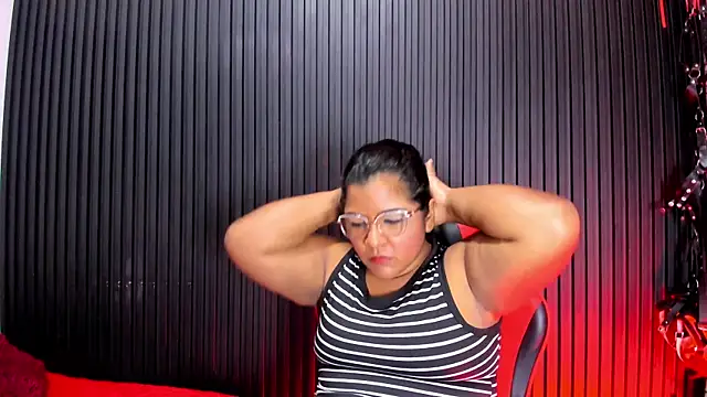 Mommy Big Ass online show from August 2026 01:06:01 PM