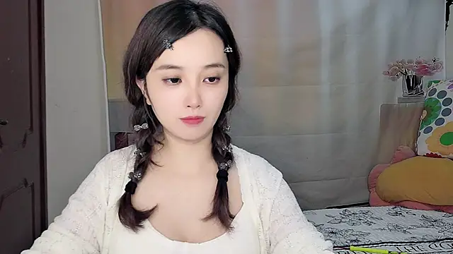 Snapshot of Yesqiko chatting on June 2026 09:14:01 AM Yesqiko online show from June 2026 09:14:01 AM