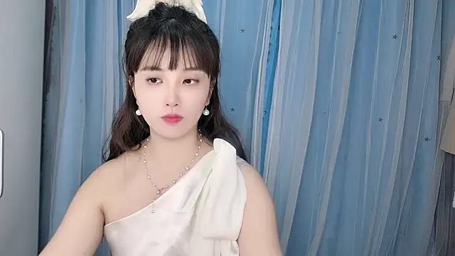 Snapshot of Yesqiko chatting on June 2026 02:33:01 PM Yesqiko online show from June 2026 02:33:01 PM