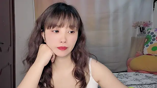 Snapshot of Yesqiko chatting on June 2026 05:39:01 AM Yesqiko online show from June 2026 05:39:01 AM