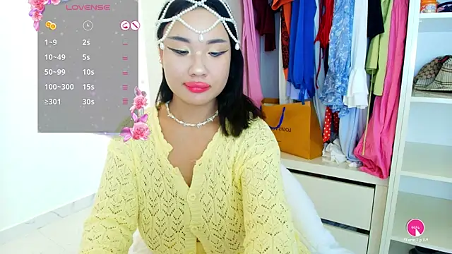 Snapshot of AsianLumi chatting on August 2026 03:43:01 PM AsianLumi online show from August 2026 03:43:01 PM