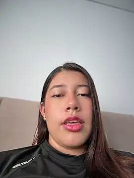 Snapshot of Saracalderon chatting on August 2026 01:09:02 PM Saracalderon online show from August 2026 01:09:02 PM