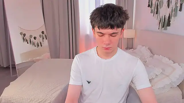 Ethan Crowe online show from July 2026 10:58:01 AM