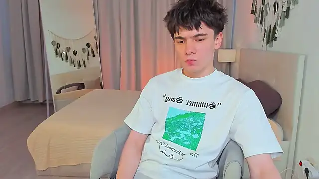 Ethan Crowe online show from July 2026 04:02:02 PM