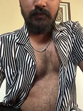 vinay1018 online show from June 2026 08:31:02 AM