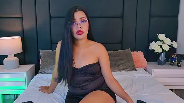 AliceLavenders online show from June 2026 01:33:01 PM