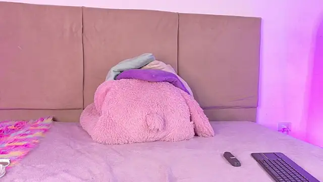 KimCooper  online show from July 2026 10:23:01 AM