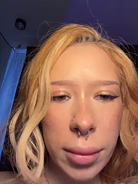 MaryChanXO online show from June 2026 04:06:02 AM
