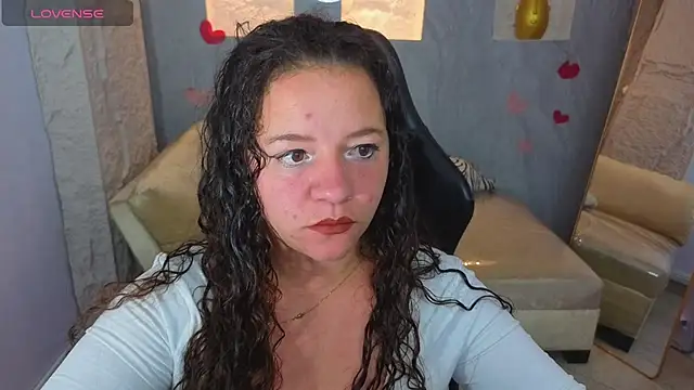 Snapshot of Cony_curly_b chatting on July 2026 03:03:02 AM Cony curly b online show from July 2026 03:03:02 AM