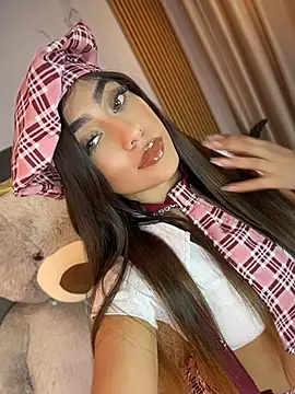 Snapshot of Briana_Jonss chatting on June 2026 03:33:02 AM Briana Jonss online show from June 2026 03:33:02 AM