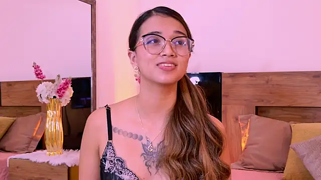 CassieMills online show from July 2026 08:23:02 PM