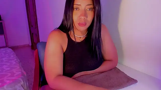 NicolePasqualott online show from May 2026 08:19:01 PM