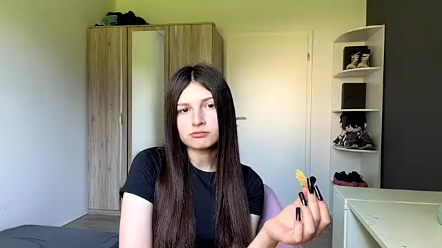 SpanishRooter online show from June 2026 10:01:01 AM