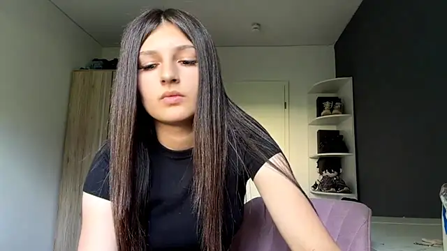 SpanishRooter online show from June 2026 07:30:01 AM