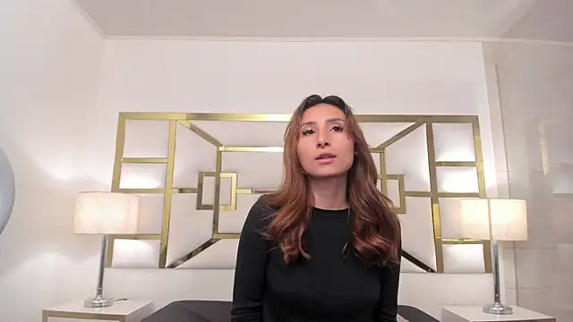 VivieneLuxe online show from July 2026 07:40:01 AM
