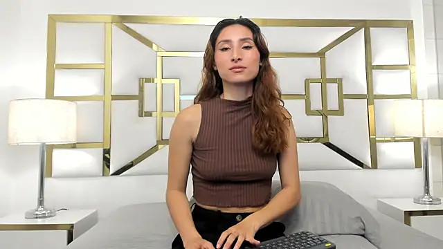 VivieneLuxe online show from July 2026 04:08:01 AM