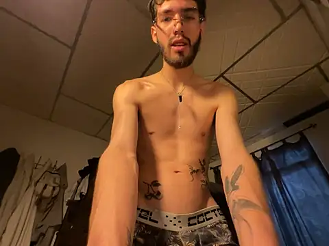Snapshot of Leo_Saint_ chatting on June 2026 07:26:02 PM Leo Saint online show from June 2026 07:26:02 PM