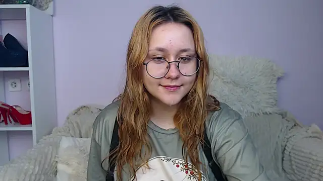 Snapshot of Judith_hypnosiss chatting on June 2026 12:03:01 PM Judith hypnosiss online show from June 2026 12:03:01 PM