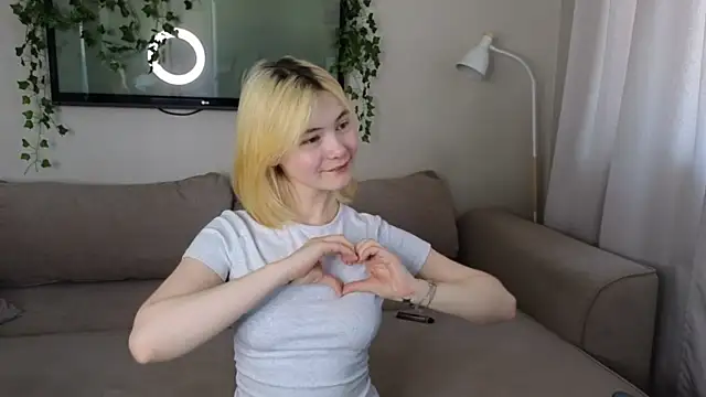 Emily Miu online show from June 2026 02:55:01 AM