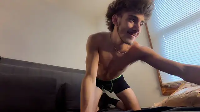 smaiib0y online show from July 2026 10:44:02 PM
