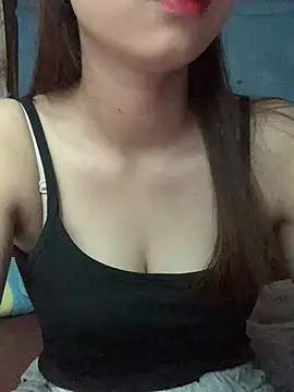 Snapshot of Julyy_girl chatting on June 2026 05:37:01 AM Julyy girl online show from June 2026 05:37:01 AM